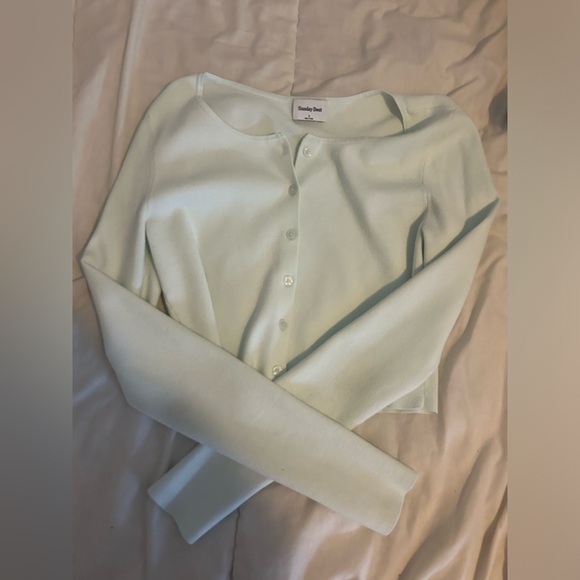 Aritzia Sunday Best Cardigan - Picture 2 of 2